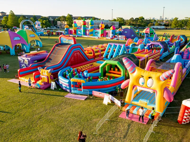 Kokios yra brezento medžiagos pripučiamoms pilims?