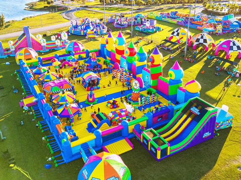 Iš ko susideda pripučiama pilis?